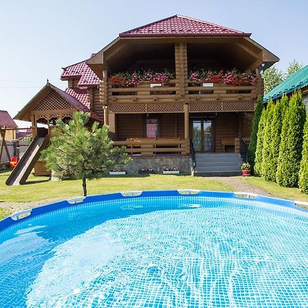 Villa Gostynnyi Dim Zatyshok Dyida Exterior foto