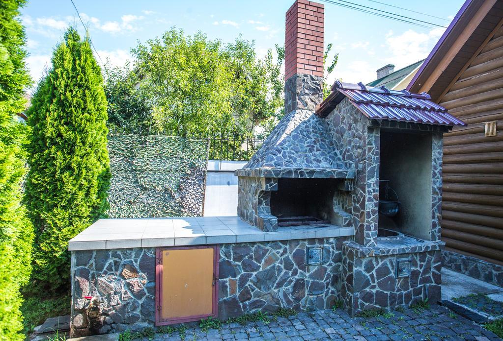 Villa Gostynnyi Dim Zatyshok Dyida Exterior foto